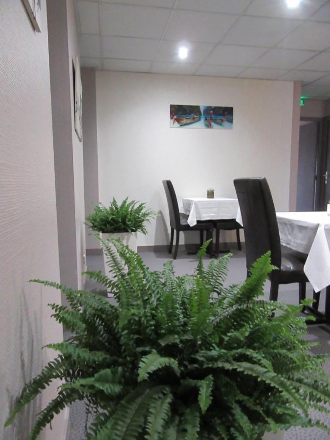 סנטה Contact Hotel De France מראה חיצוני תמונה