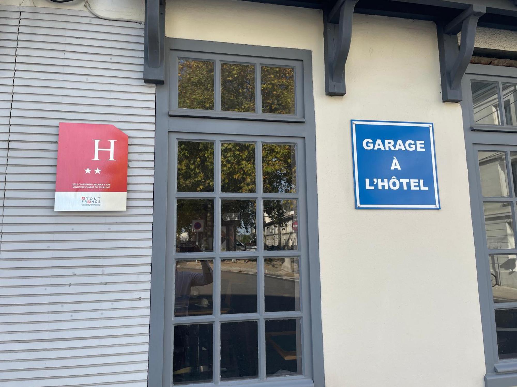 סנטה Contact Hotel De France מראה חיצוני תמונה