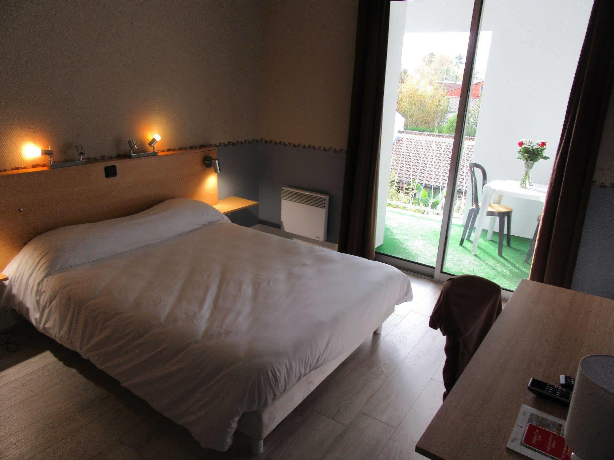 סנטה Contact Hotel De France מראה חיצוני תמונה